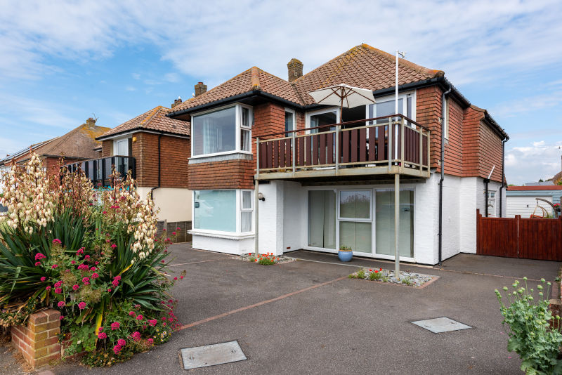 Three sizeable Shoreham Family Homes for Sale this autumn Oakley