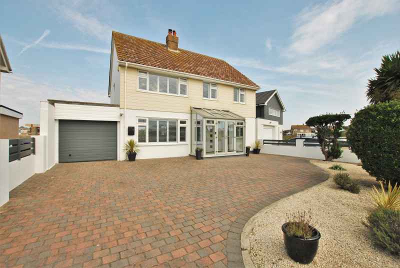 Three sizeable Shoreham Family Homes for Sale this autumn Oakley